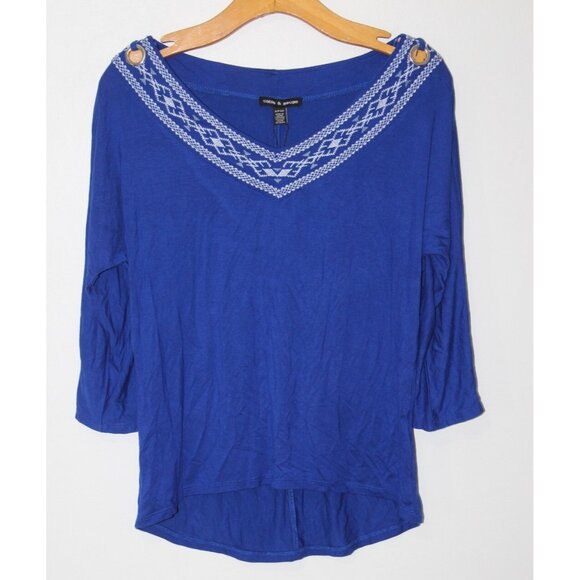 Cable & Gauge Womens Blue Embroidered Cutout 3/4 Sleeve Top S NWT - Picture 1 of 7